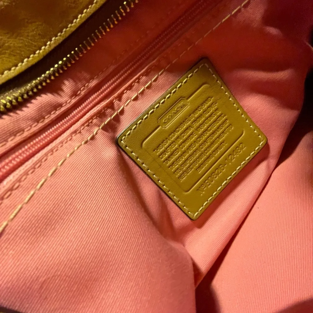 COACH 1941
Leather Handle Bag - Picture 2 of 16